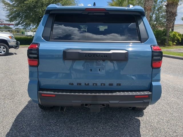 New 2026 Toyota 4Runner SR5 AWD/4WD image 5