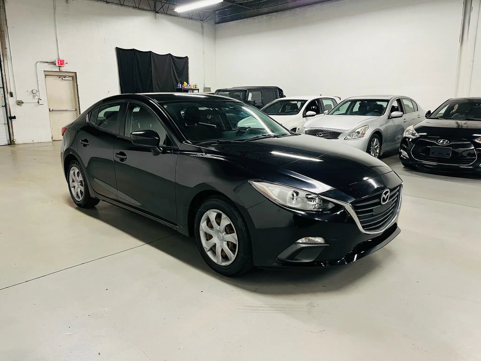 Used 2015 MAZDA MAZDA3 i Sport image 4