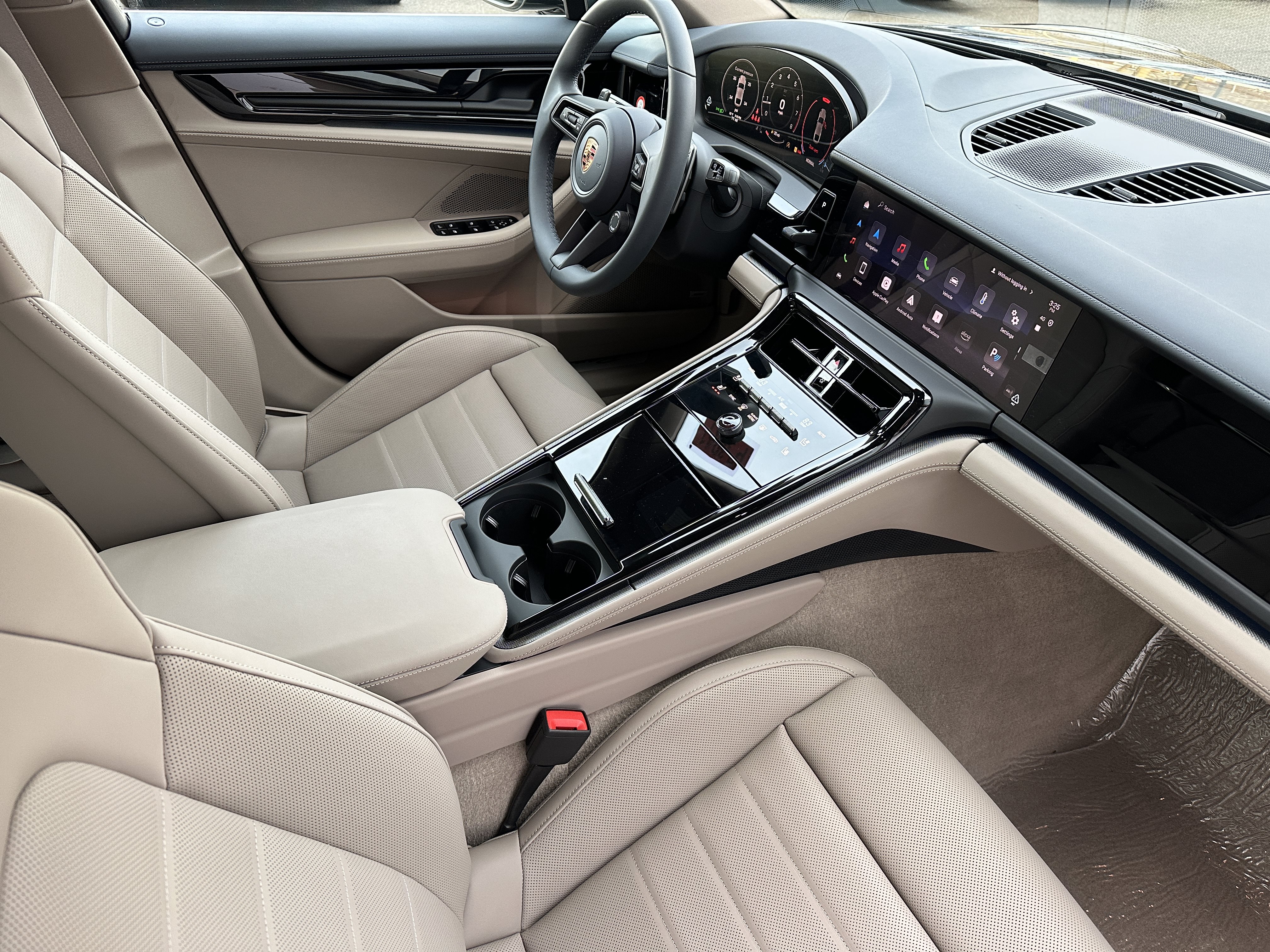 New 2026 Porsche Panamera 4 image 22