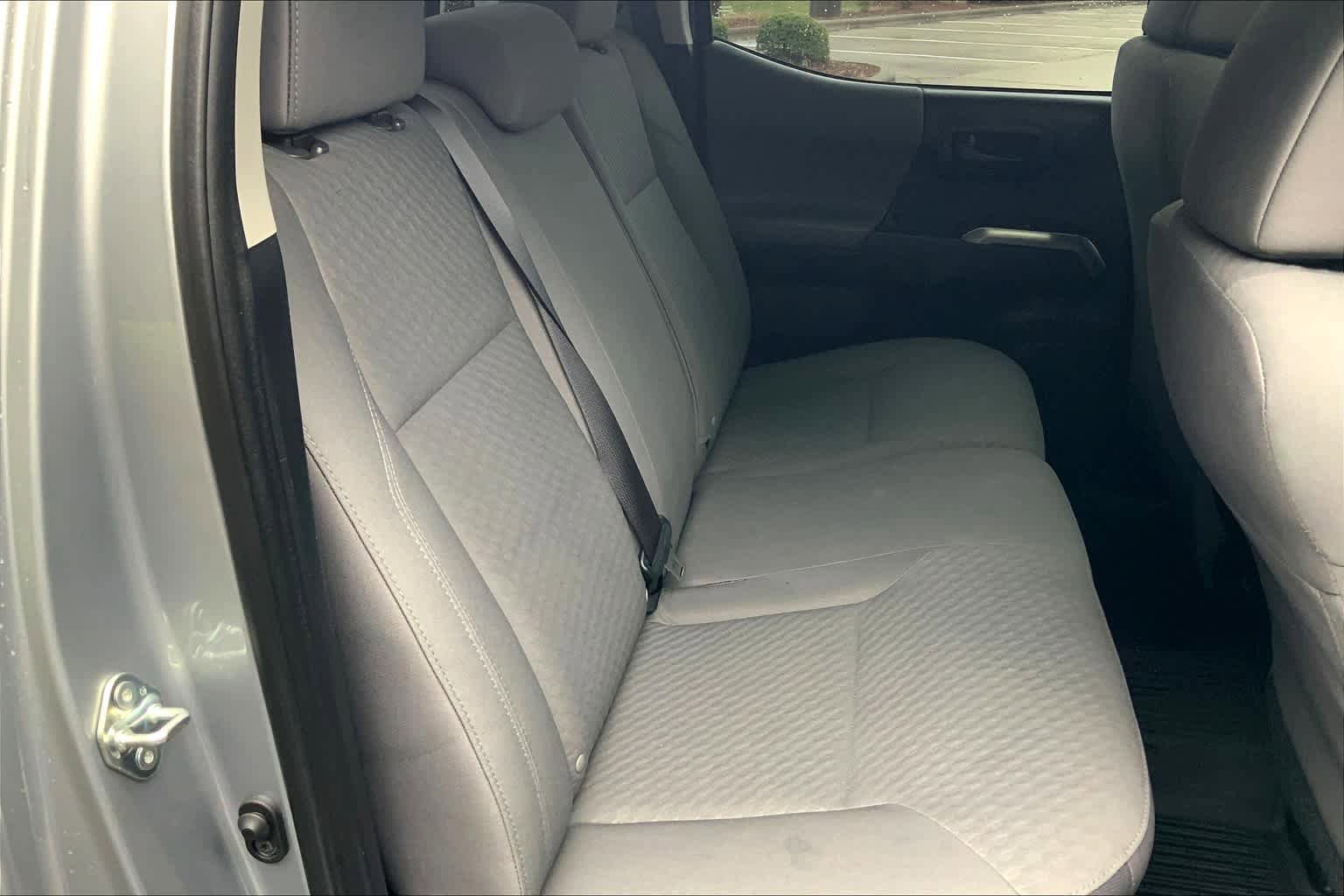 Used 2021 Toyota Tacoma SR5 RWD image 19