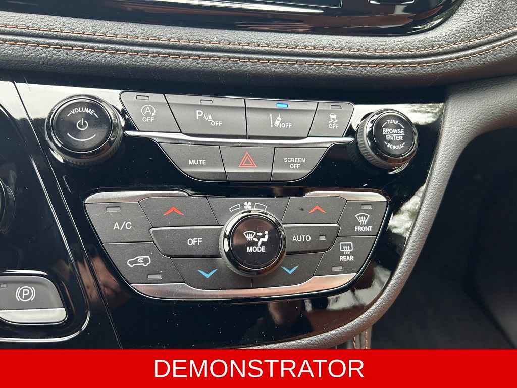 New 2026 Chrysler Pacifica Pinnacle image 20