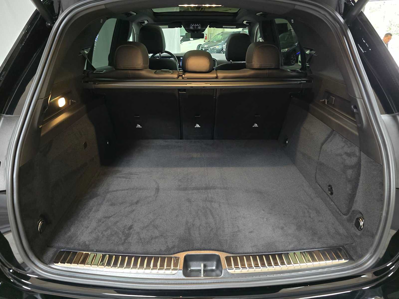 New 2026 Mercedes-Benz GLE 450e 4MATIC image 14