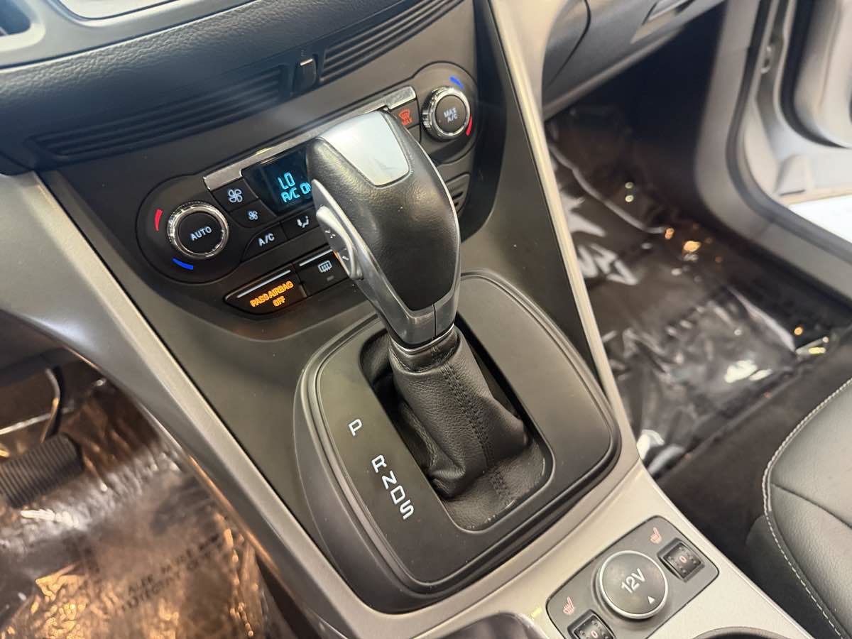 Used 2016 Ford Escape SE w/ SE Leather Comfort Package FWD image 22
