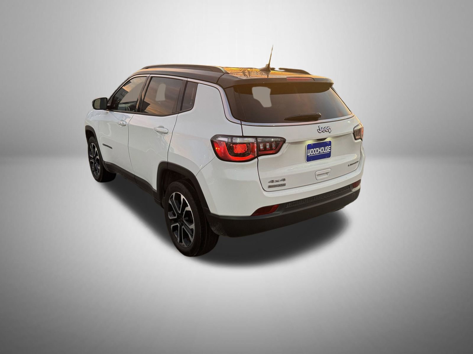 Used 2022 Jeep Compass Limited image 4