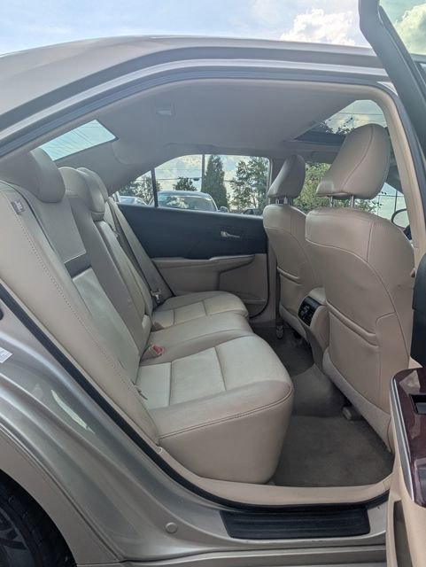 Used 2013 Toyota Camry XLE image 16