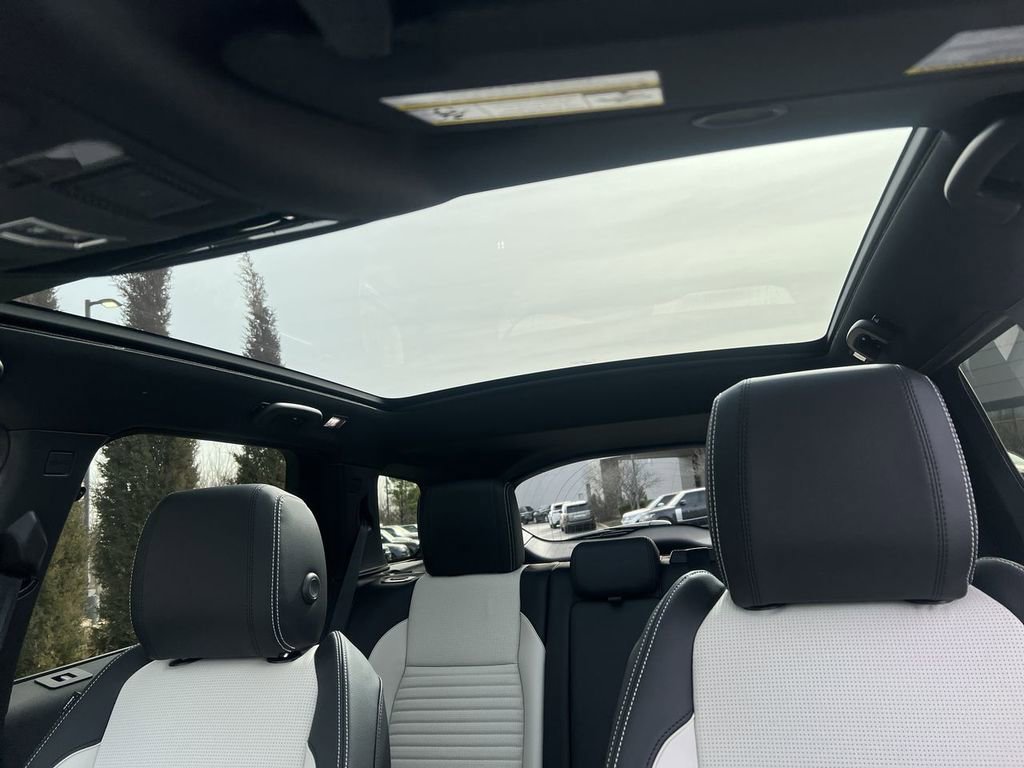 New 2026 Land Rover Discovery Sport Landmark image 19