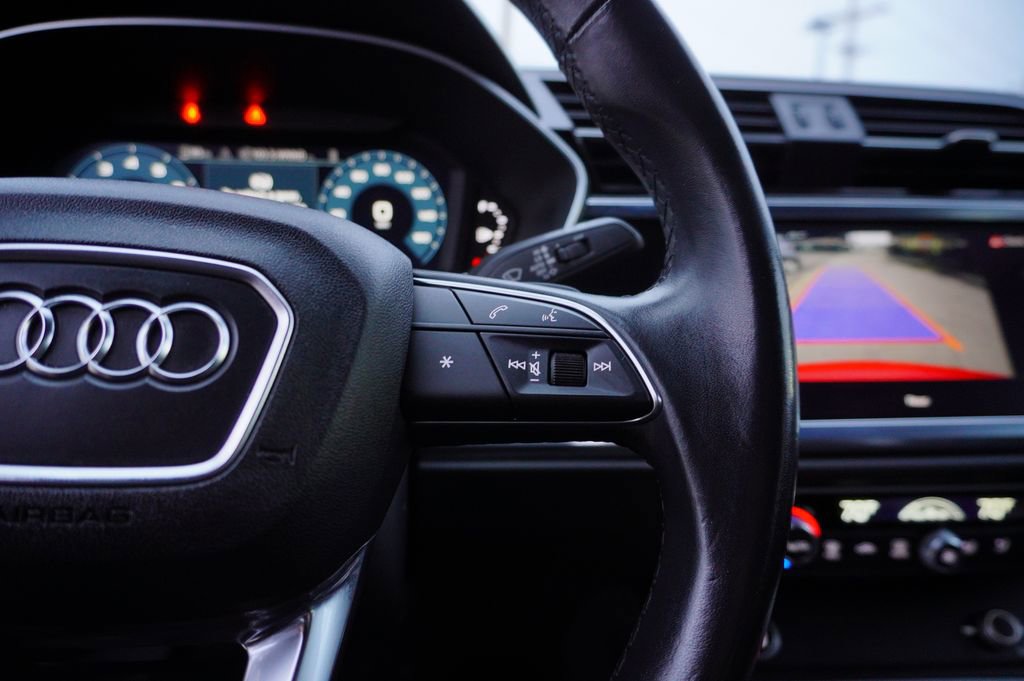 Used 2023 Audi Q3 2.0T Premium image 21