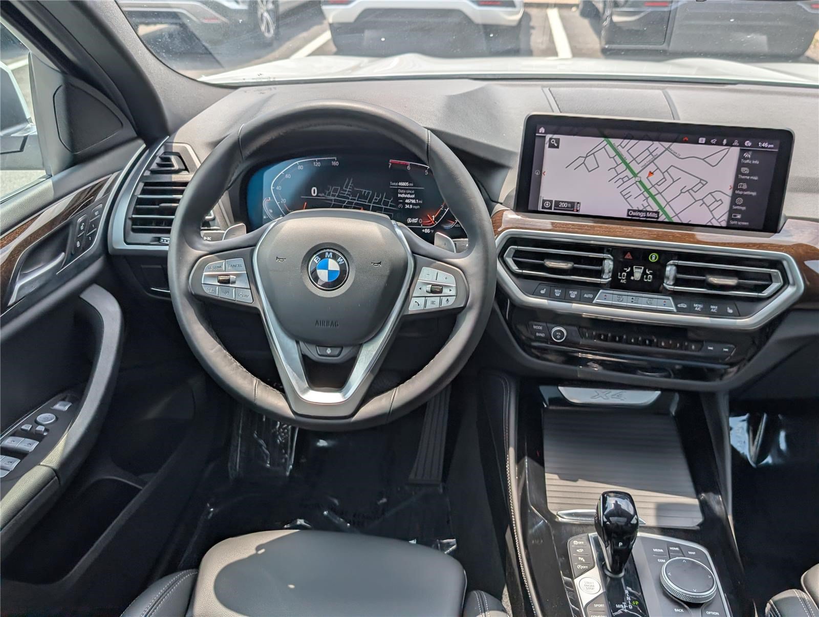 Used 2024 BMW X4 xDrive30i w/ Parking Assistance Package AWD/4WD image 17