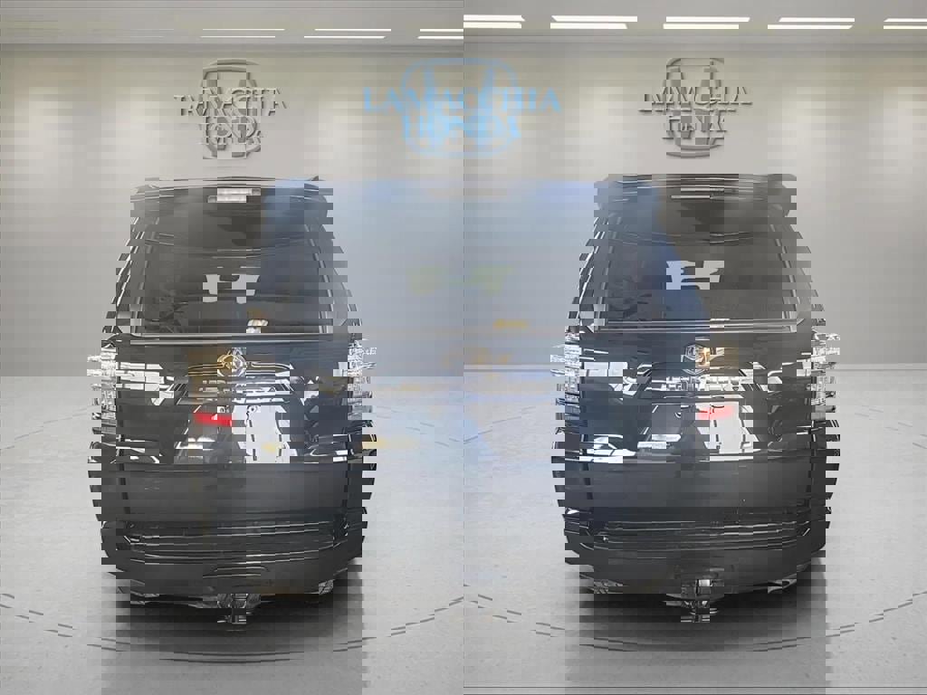 Used 2023 Toyota 4Runner SR5 Premium w/ Moonroof Package image 5