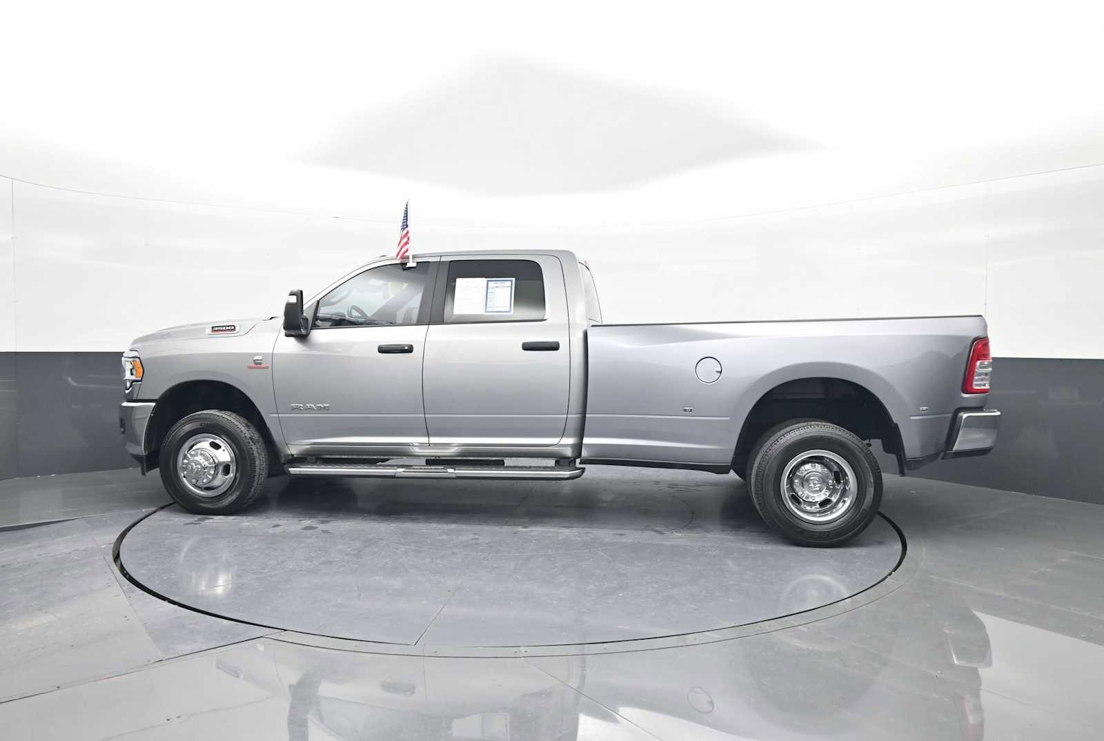 Used 2024 RAM 3500 Big Horn image 5