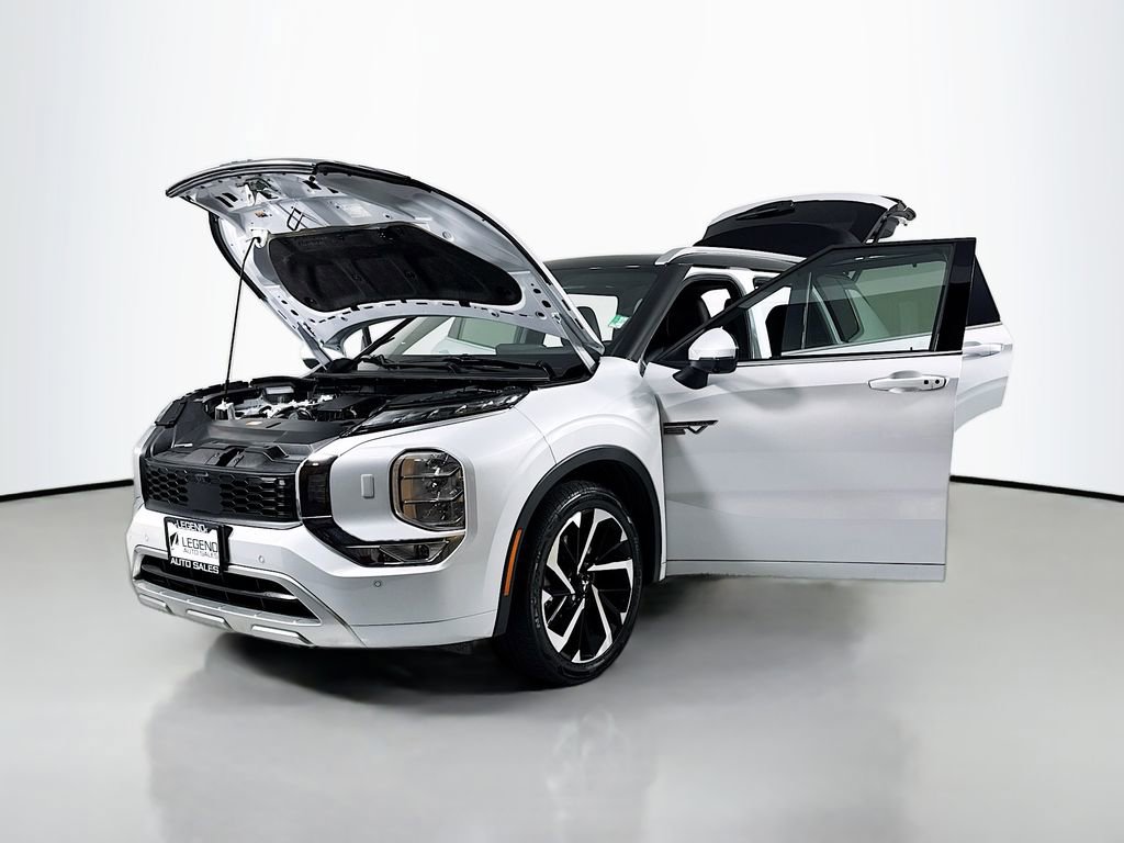 Used 2023 Mitsubishi Outlander SEL image 18