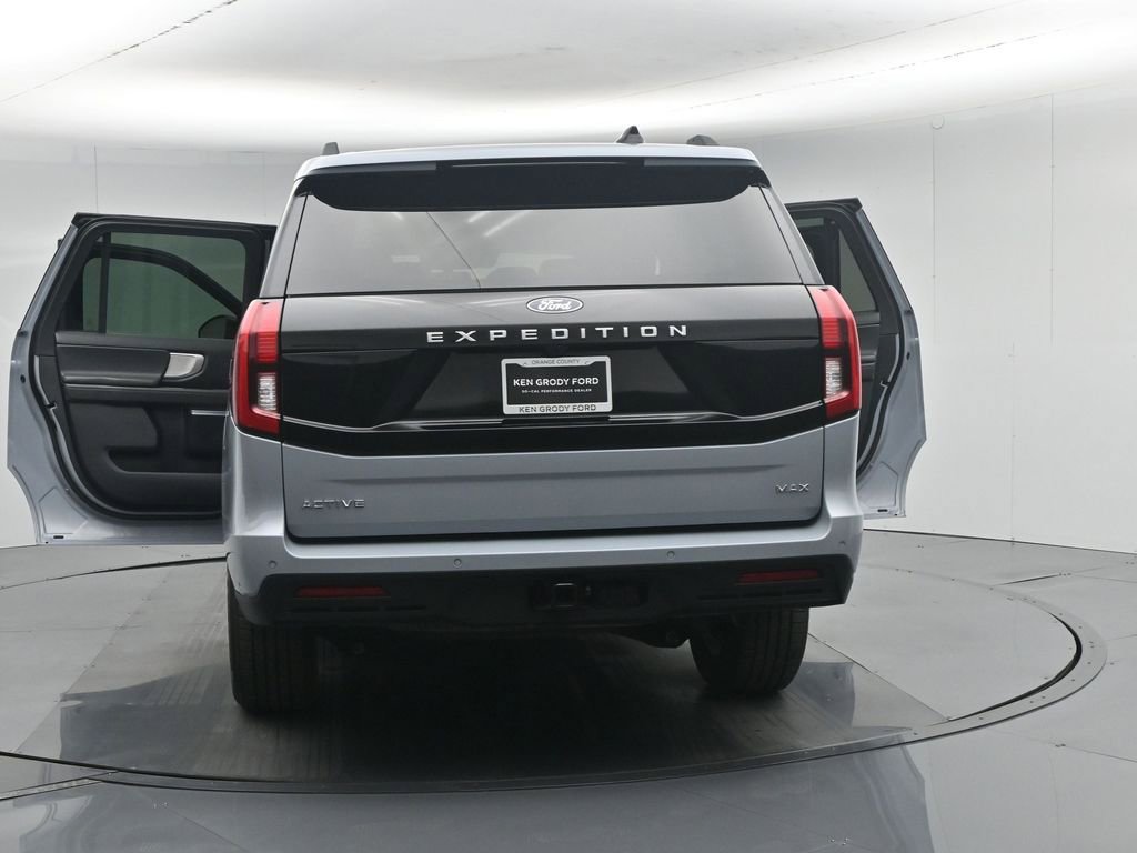 Used 2025 Ford Expedition Max Active RWD image 37