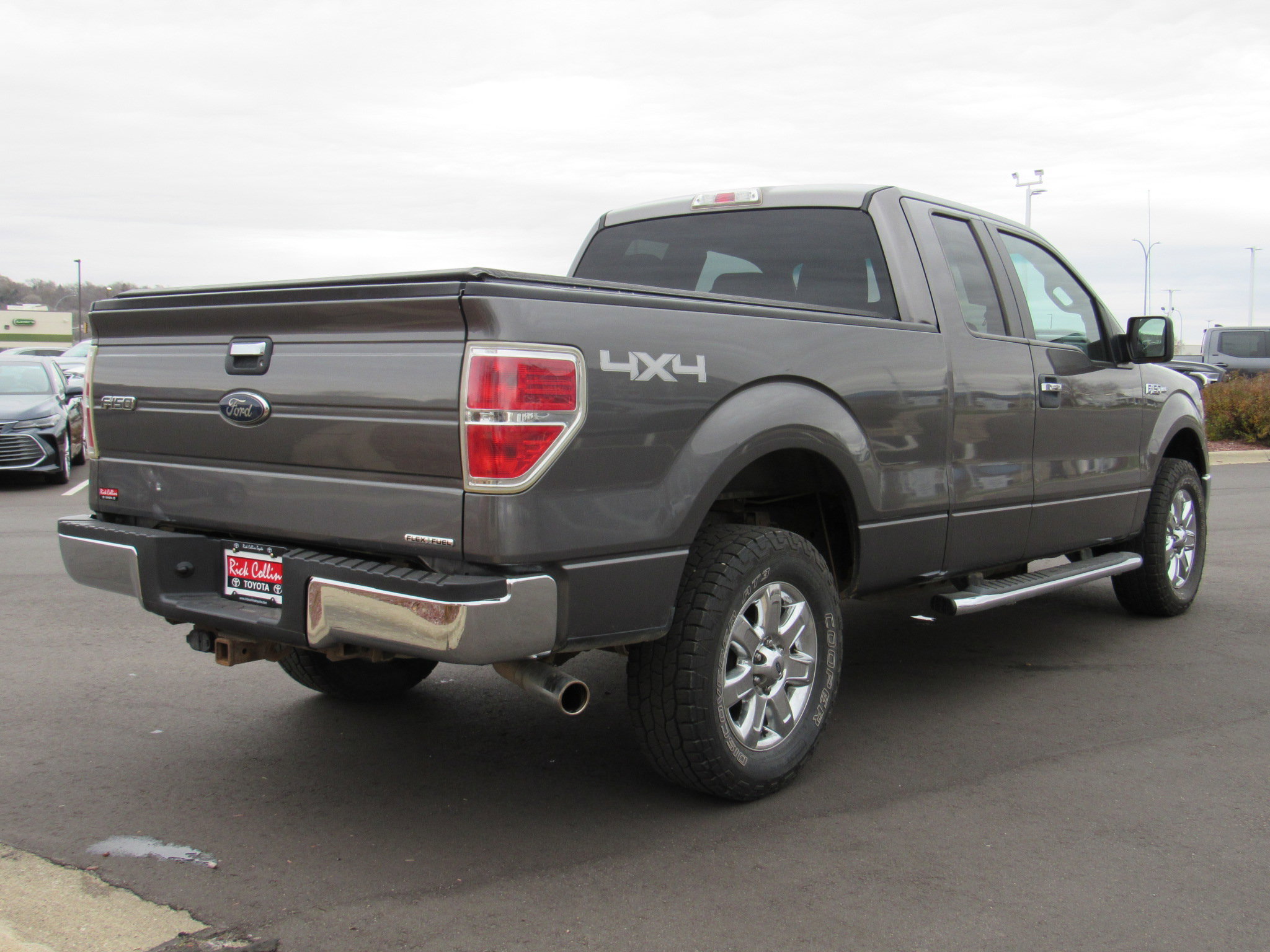 Used 2014 Ford F150 XLT w/ XLT Chrome Package image 6