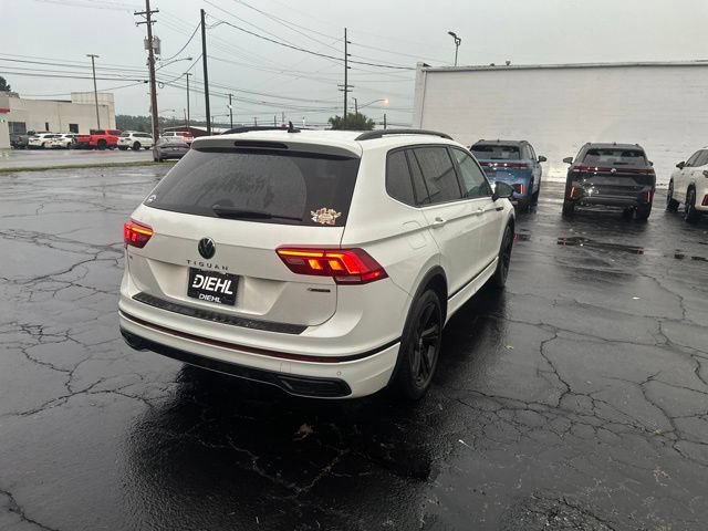 Used 2023 Volkswagen Tiguan SE R-Line AWD/4WD image 7