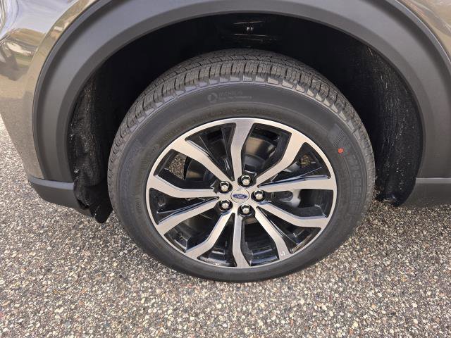 New 2026 Ford Explorer ST-Line image 30