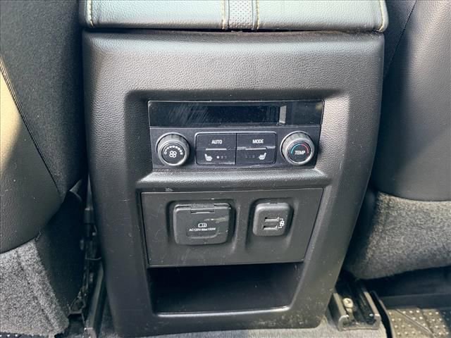 Used 2021 Chevrolet Traverse Premier image 13