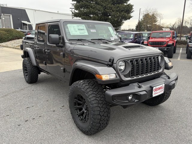 New 2025 Jeep Gladiator Sport image 2