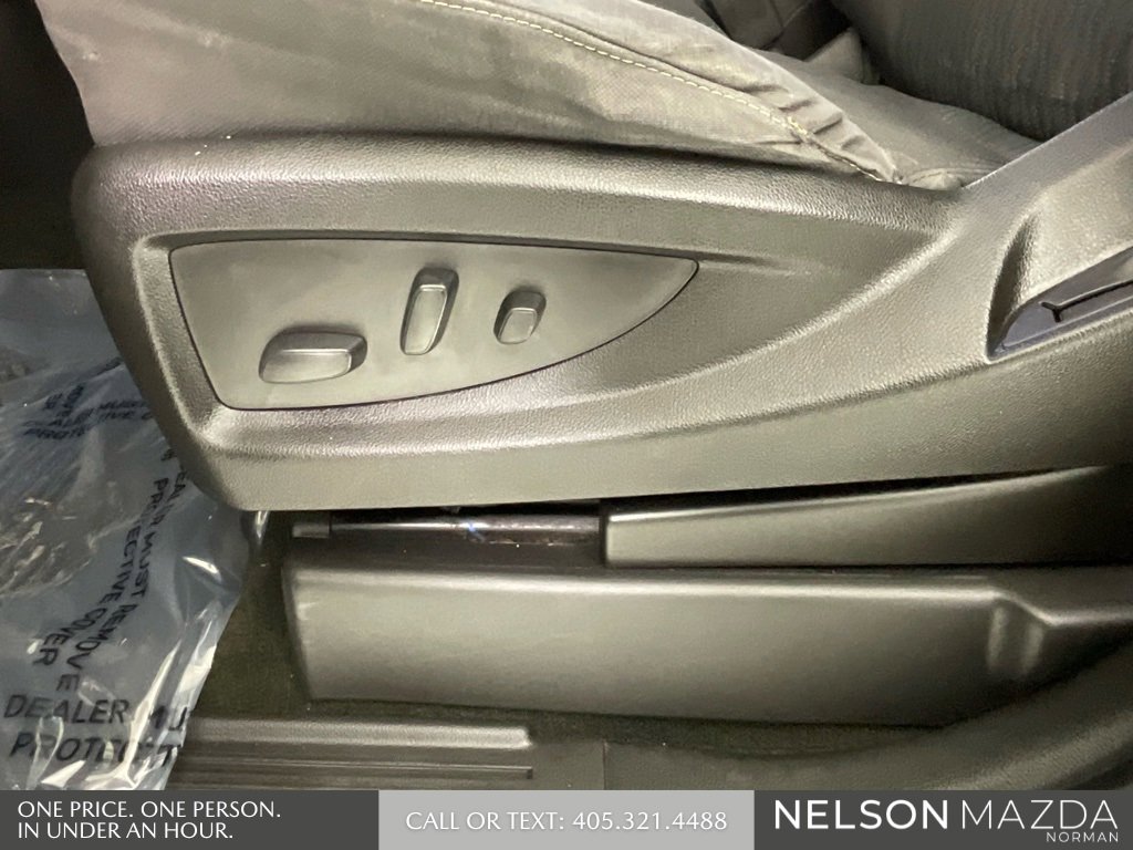 Used 2018 Chevrolet Tahoe LS image 24