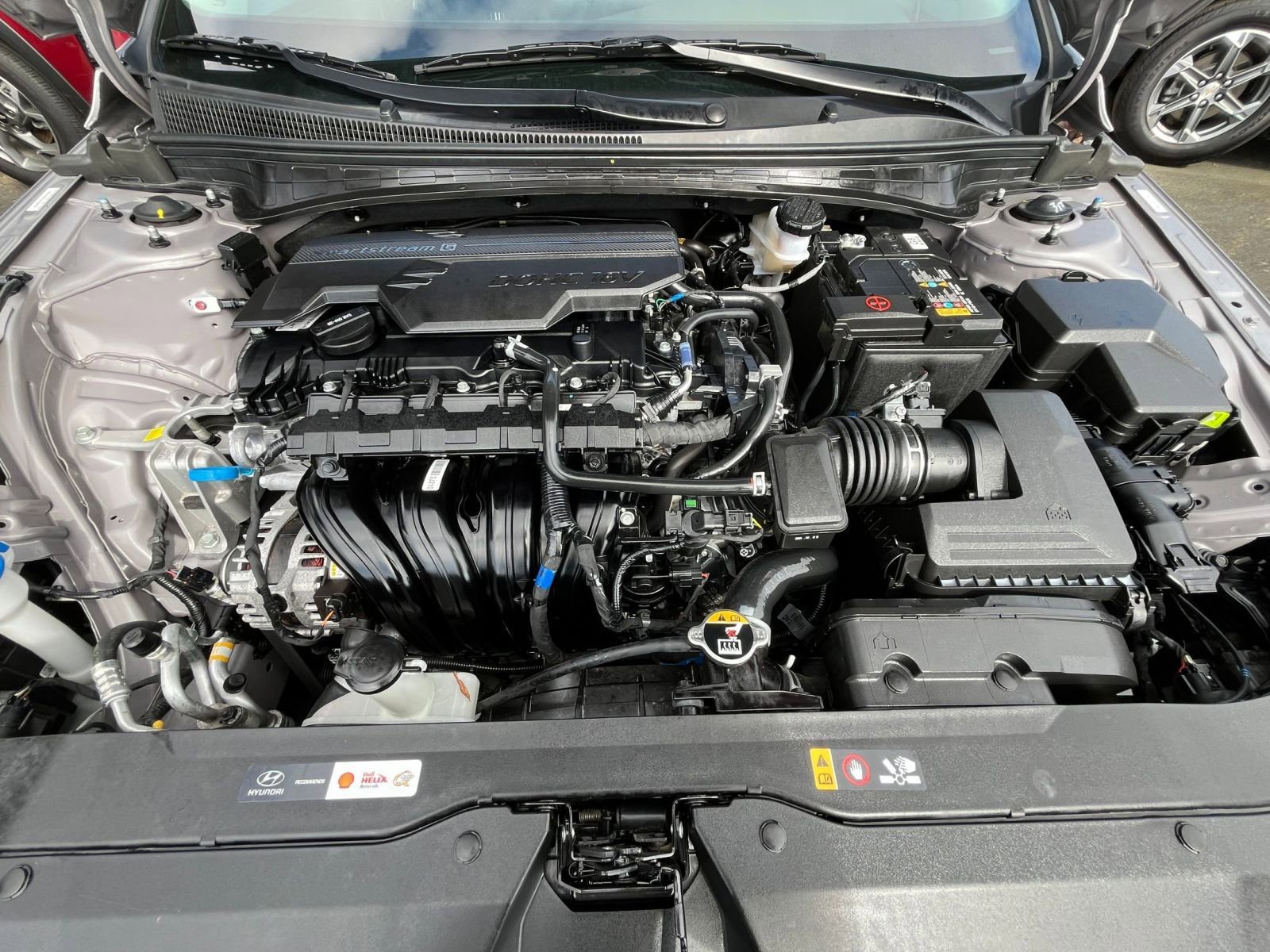 Used 2025 Hyundai Elantra SEL FWD image 35