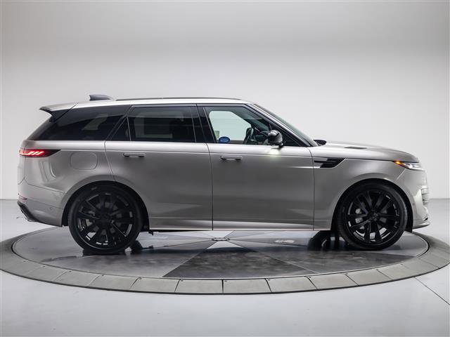 New 2026 Land Rover Range Rover Sport Dynamic SE AWD/4WD image 6