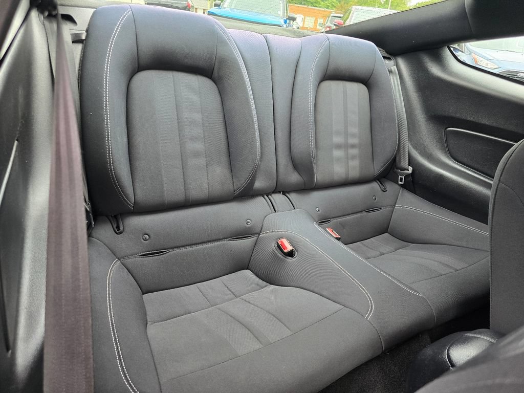 Used 2019 Ford Mustang GT RWD image 12