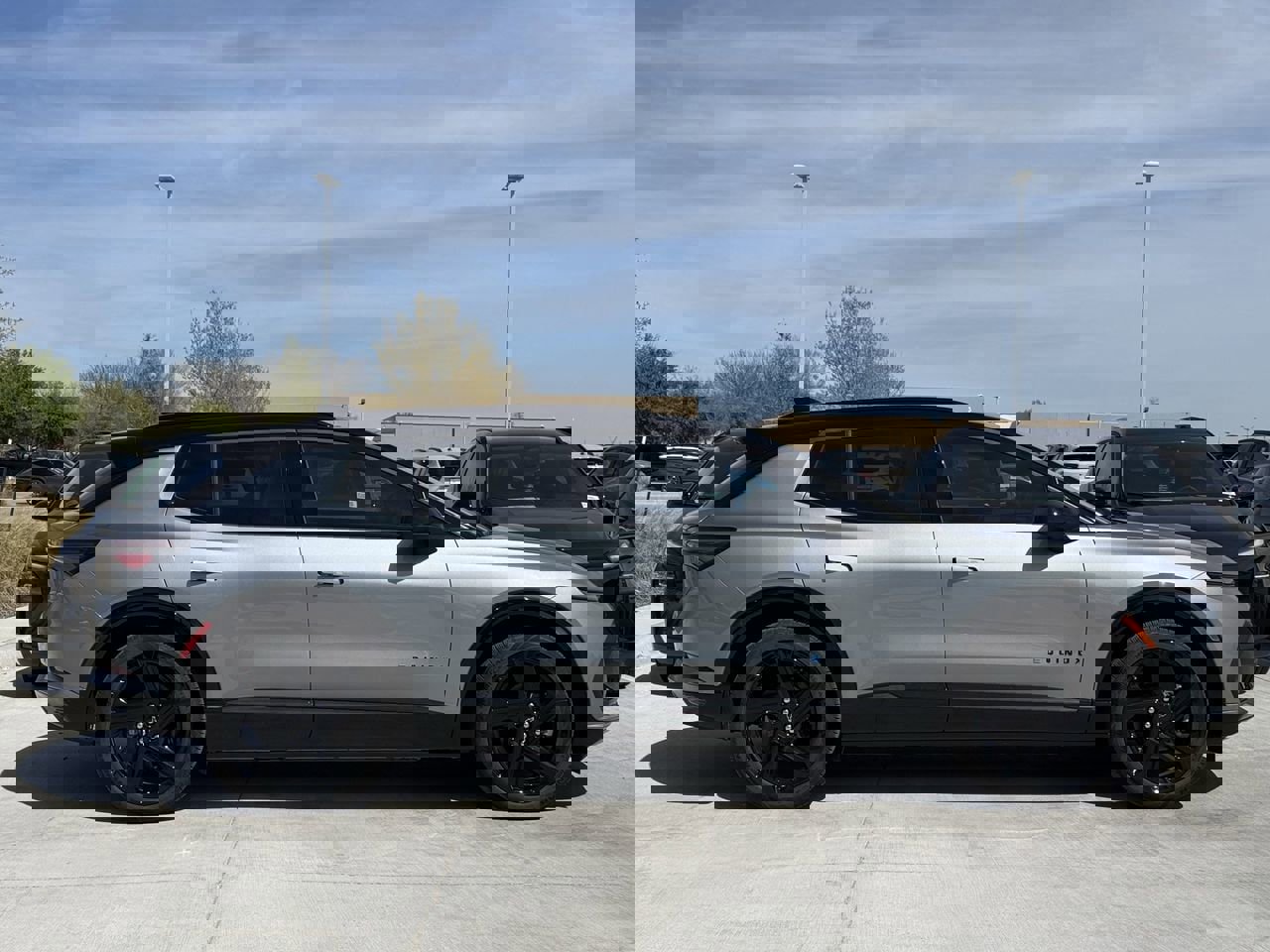 New 2026 Chevrolet Equinox EV RS image 3