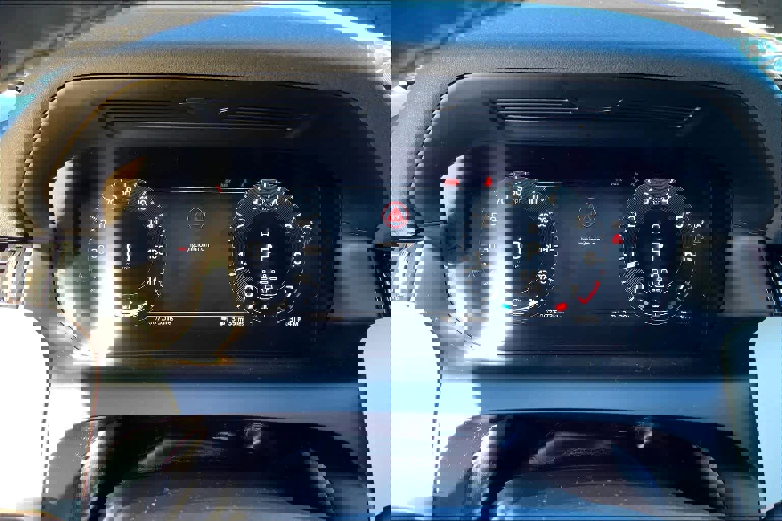 Used 2025 Land Rover Discovery Sport S image 25