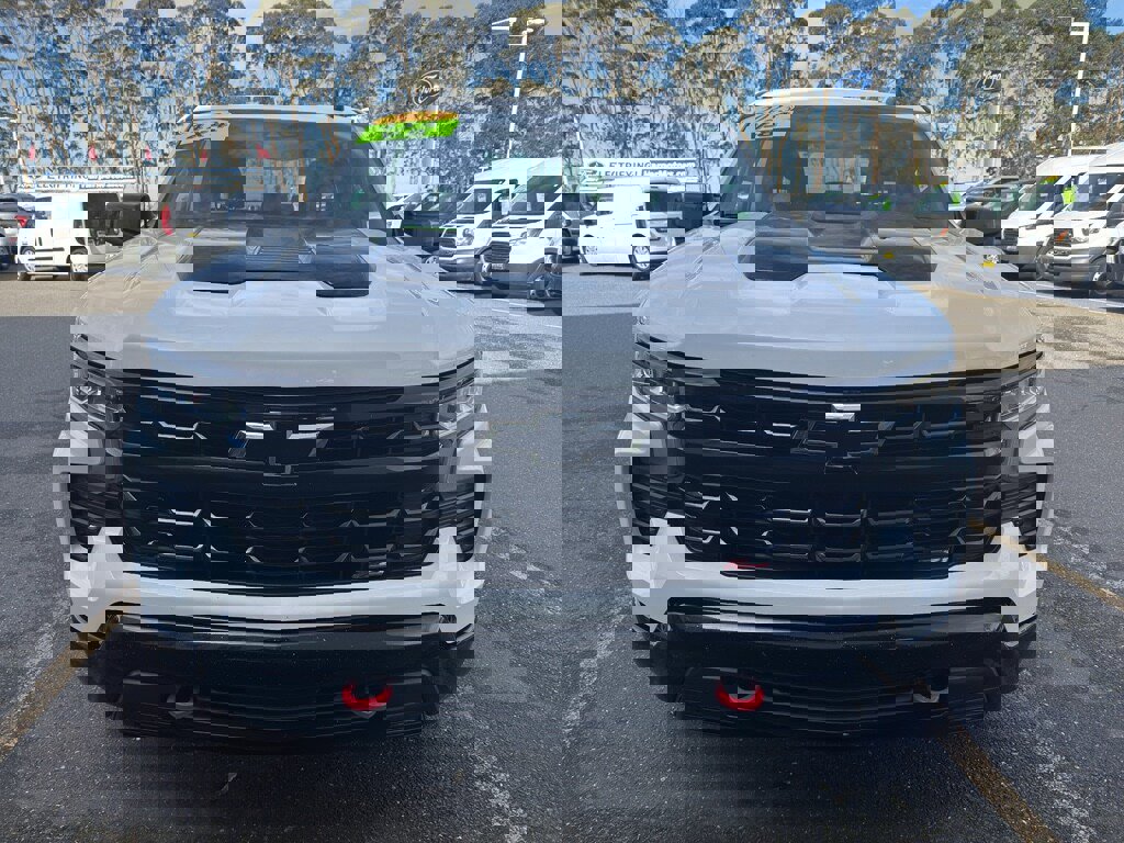 Used 2023 Chevrolet Silverado 1500 LT Trail Boss w/ Protection Package image 9