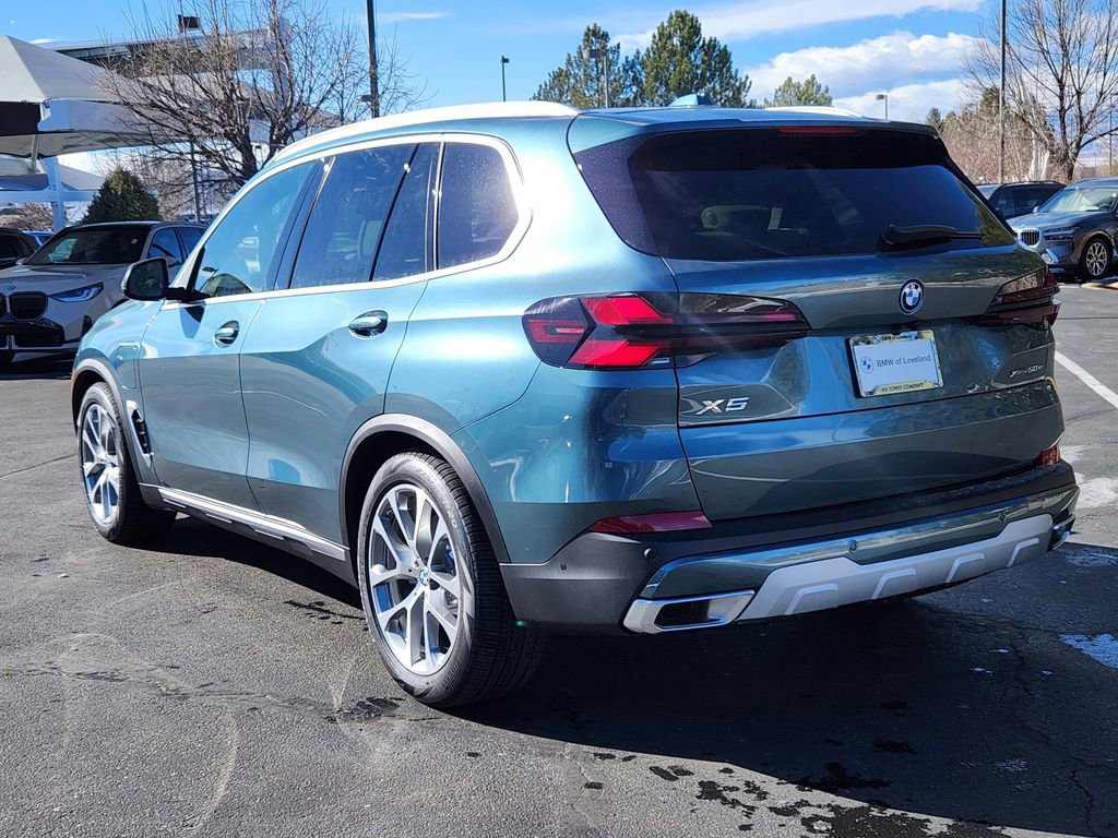 New 2026 BMW X5 xDrive50e image 3