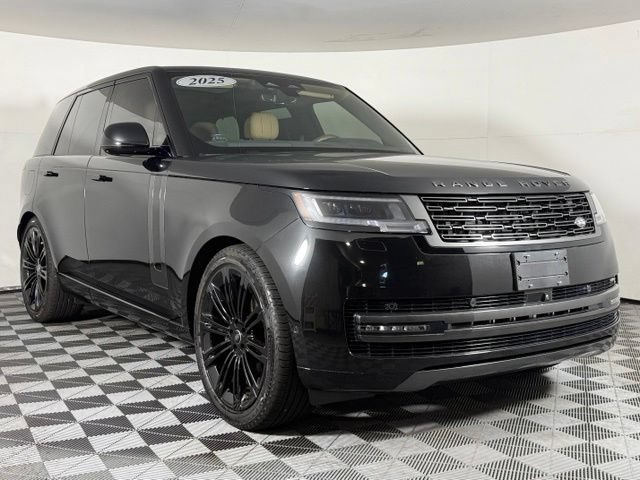 Used 2025 Land Rover Range Rover SE AWD/4WD image 11