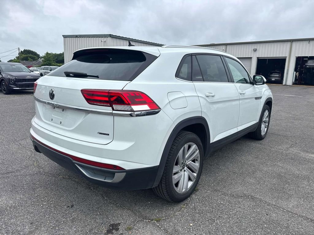 Used 2023 Volkswagen Atlas Cross Sport SE w/ Panoramic Sunroof Package AWD/4WD image 7