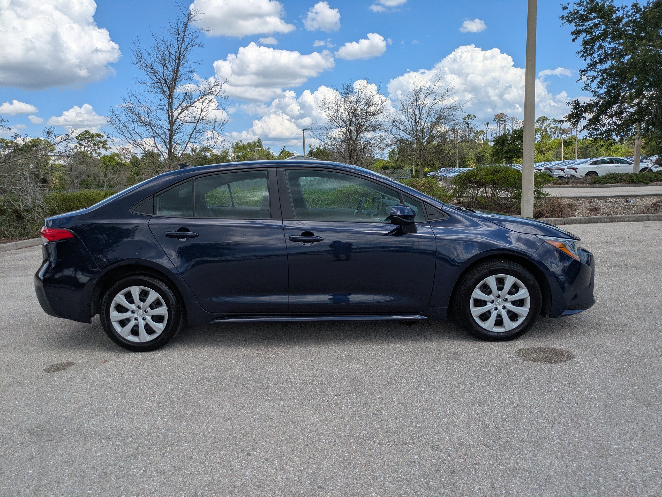 Used 2024 Toyota Corolla LE FWD image 3