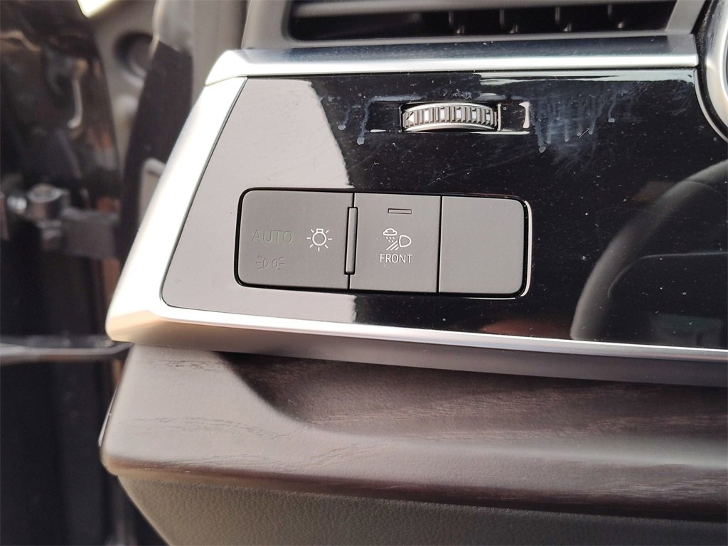 Used 2023 Audi Q8 Premium Plus w/ Premium Plus Package image 26
