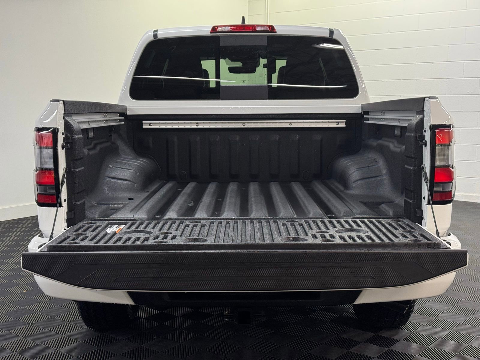 New 2026 Nissan Frontier PRO-4X w/ Pro Premium Package image 36