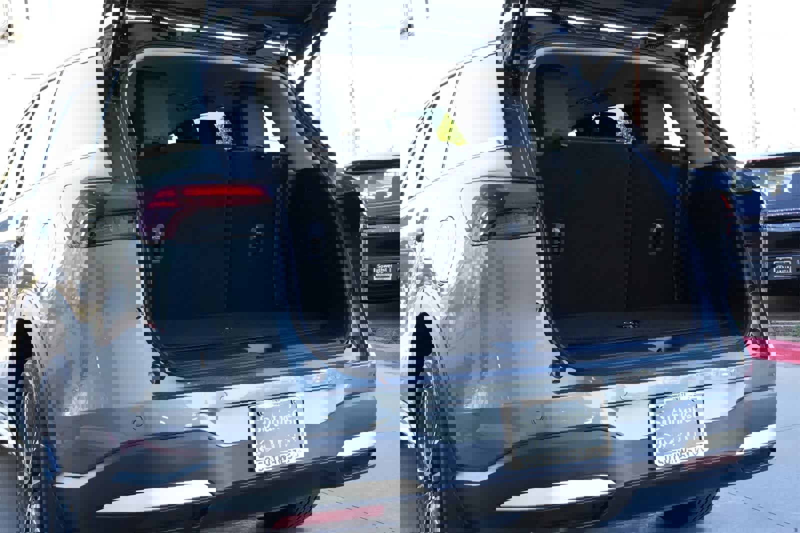 New 2026 INFINITI QX60 Luxe image 21