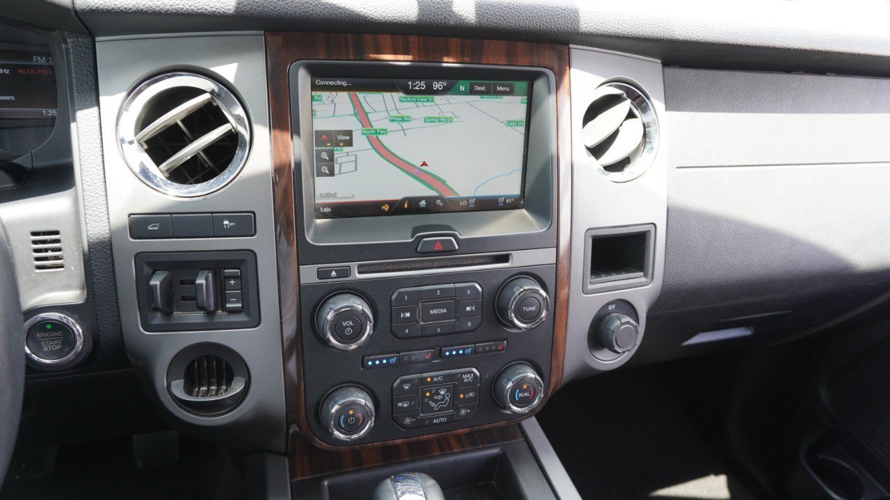 Used 2015 Ford Expedition EL Platinum RWD image 15