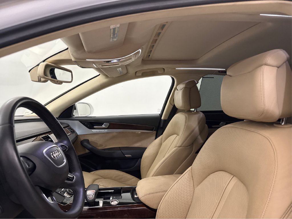 Used 2014 Audi A8 3.0T AWD/4WD image 31