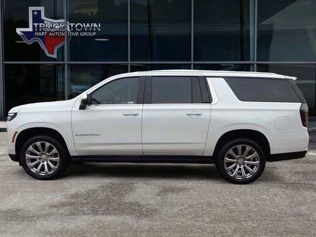 New 2025 Chevrolet Suburban Premier image 7