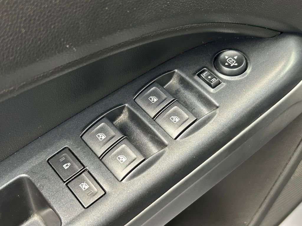 Used 2019 Chevrolet Colorado LT w/ LT Convenience Package RWD image 11