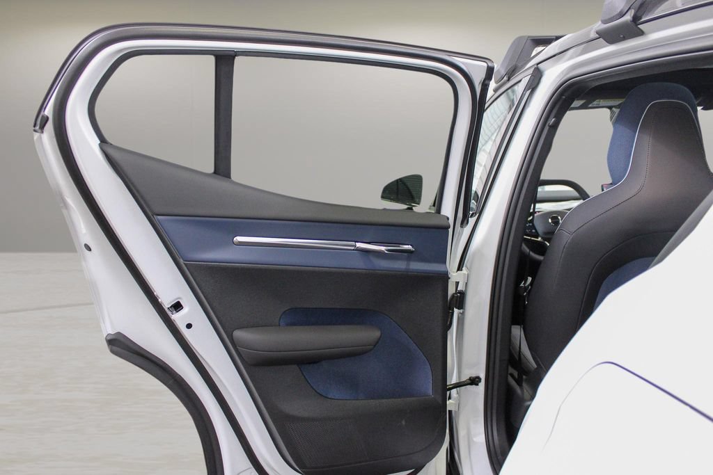 New 2026 Volvo EX30 Cross Country Ultra w/ Protection Package Premier AWD/4WD image 24