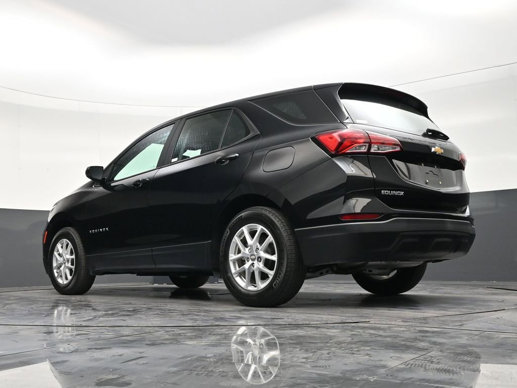 Used 2023 Chevrolet Equinox LS image 22