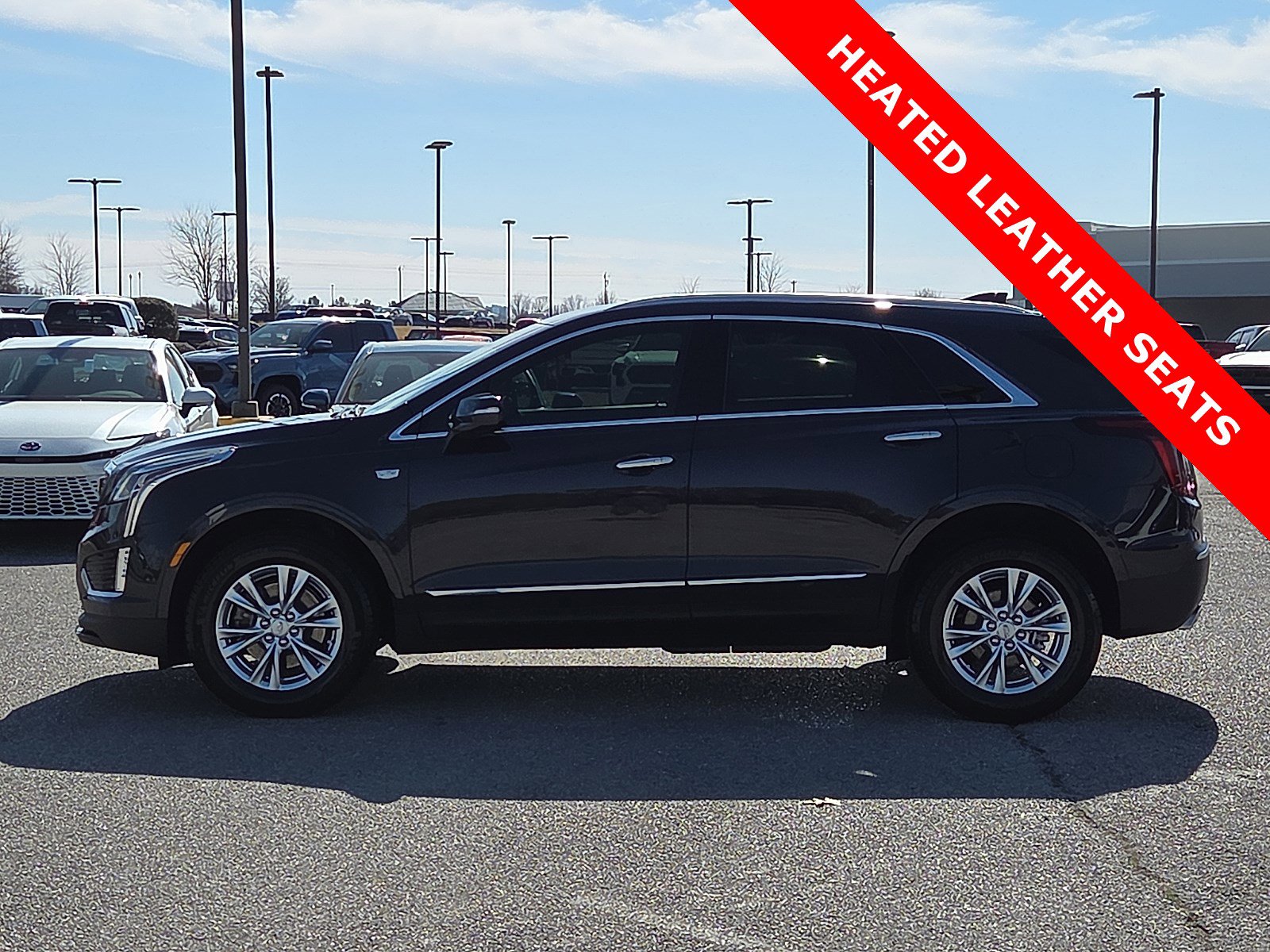 Used 2024 Cadillac XT5 Luxury image 3