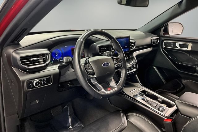 Used 2023 Ford Explorer ST w/ ST Street Pack AWD/4WD image 17