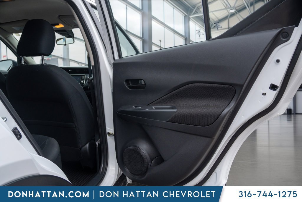 Used 2024 Nissan Kicks S FWD image 19