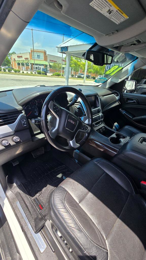 Used 2018 GMC Yukon SLT w/ Open Road Package AWD/4WD image 50