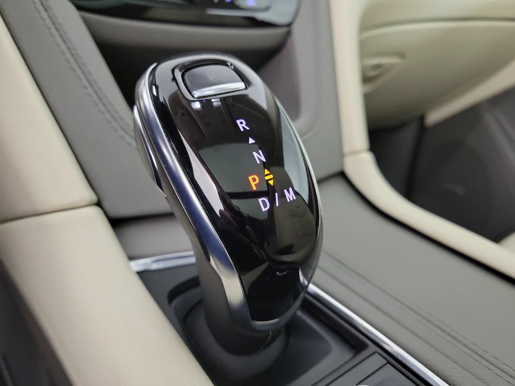 Certified 2023 Cadillac XT5 Premium Luxury w/ Technology Package FWD image 30
