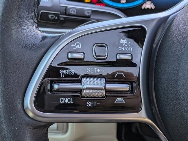 Used 2023 Mercedes-Benz GLS 580 4MATIC image 24