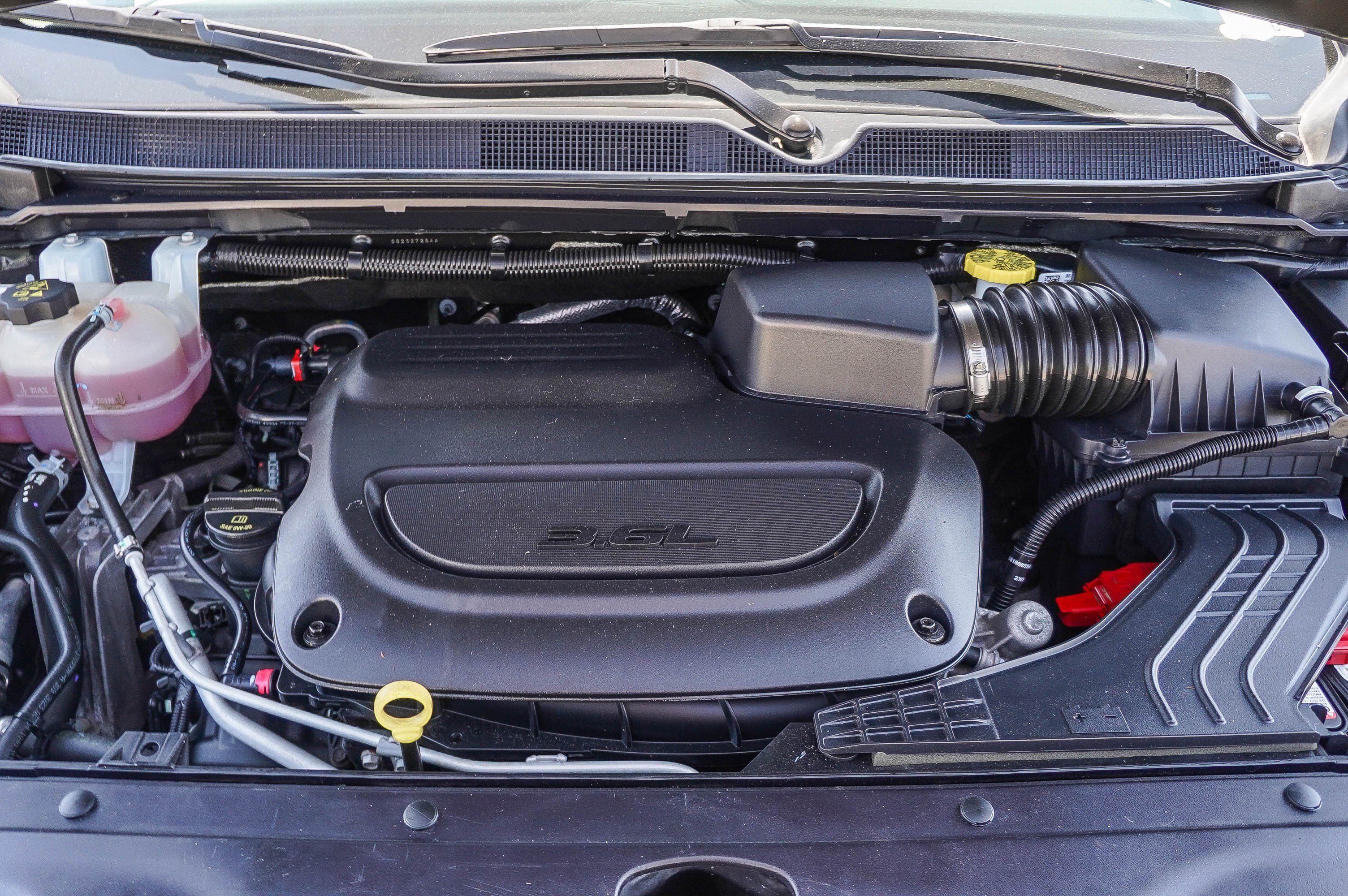 Used 2023 Chrysler Pacifica Touring-L FWD image 30