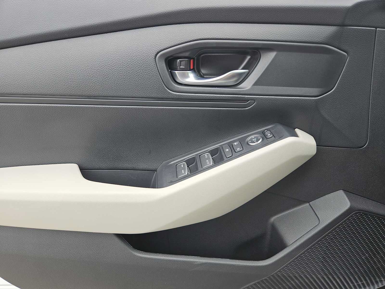 Used 2025 Honda Accord LX image 24