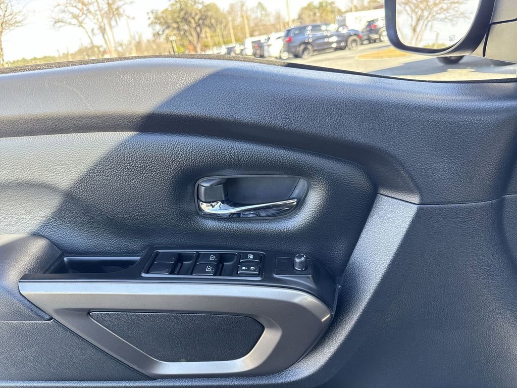 Used 2024 Nissan Titan SV w/ SV Bronze Edition Package image 12